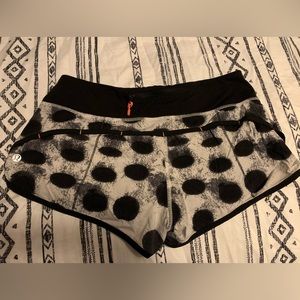 Lululemon speed short size 6